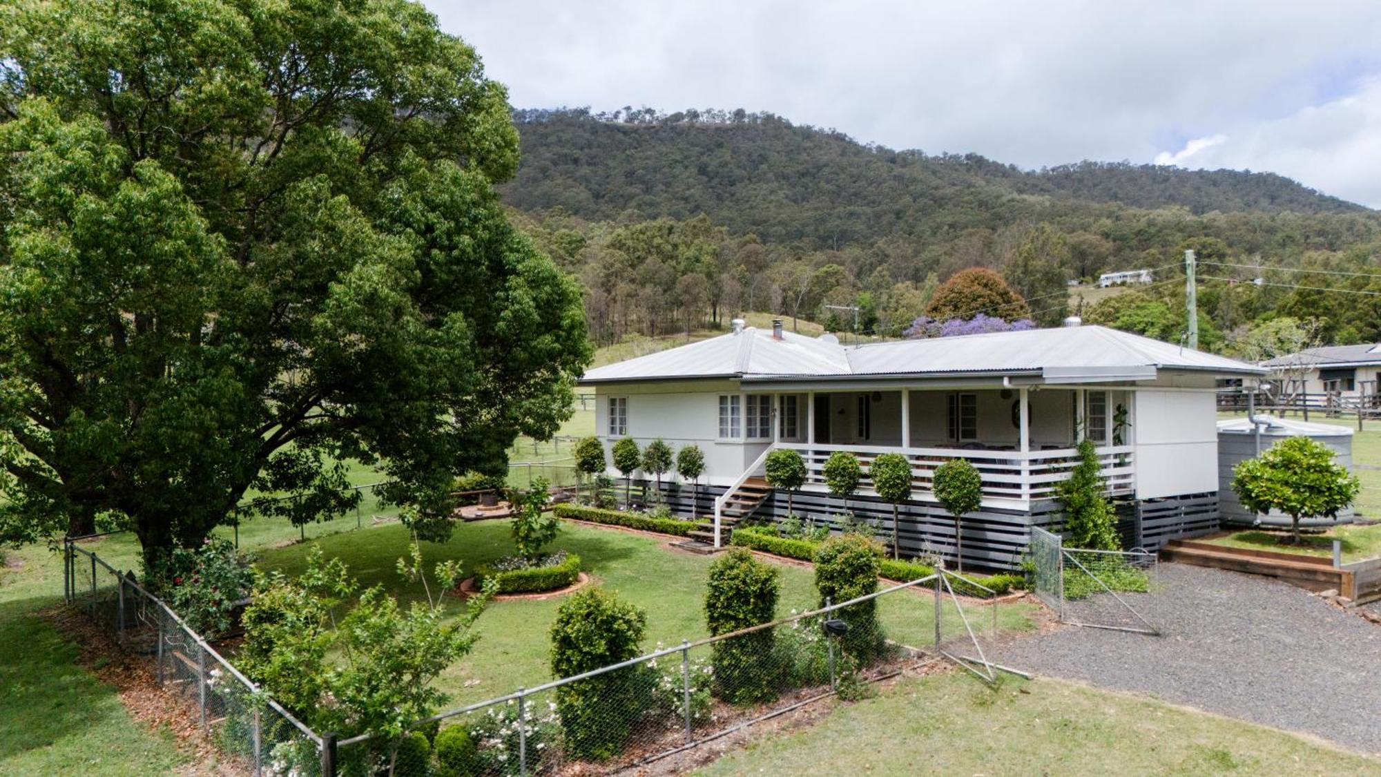 Cottage On Lamington Canungra Exterior photo
